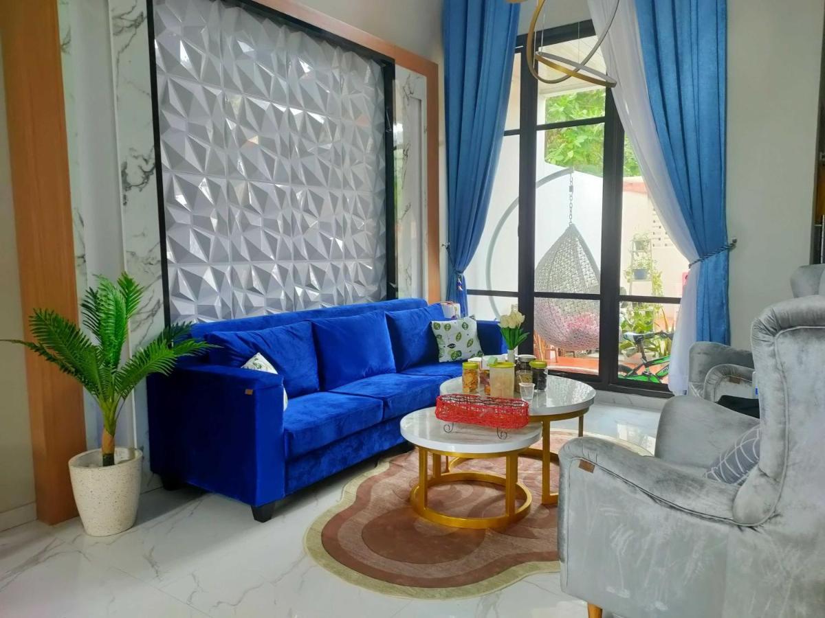 Express O 91277 Atiq Homestay Syariah Serang Exterior foto